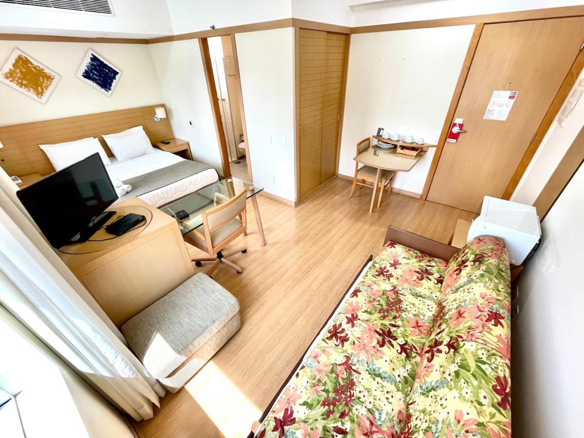 Apartamento Proximo Metro Paulista, Piscina, Sauna, Academia São Paulo